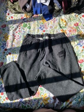 Roots Men’s Black Charcoal Sweatpants Straight Leg